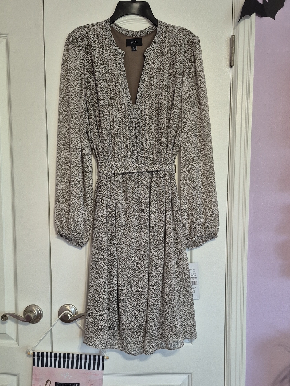 MSK Taupe Speckled Long Sleeve V-Neck Dress with Pleated Details